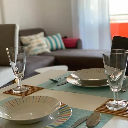 Beautiful 2-Bed Apartment In Playa San Juan Apartment *