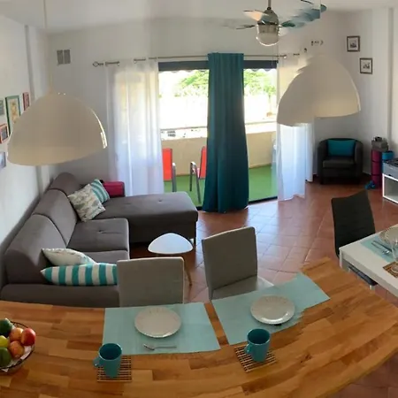 Beautiful 2-Bed Apartment In Playa San Juan